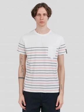 Fundango Jaggy Pocket T-shirt for men in red 1