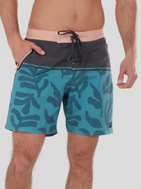Fundango Morris Boardshorts for men in green 2