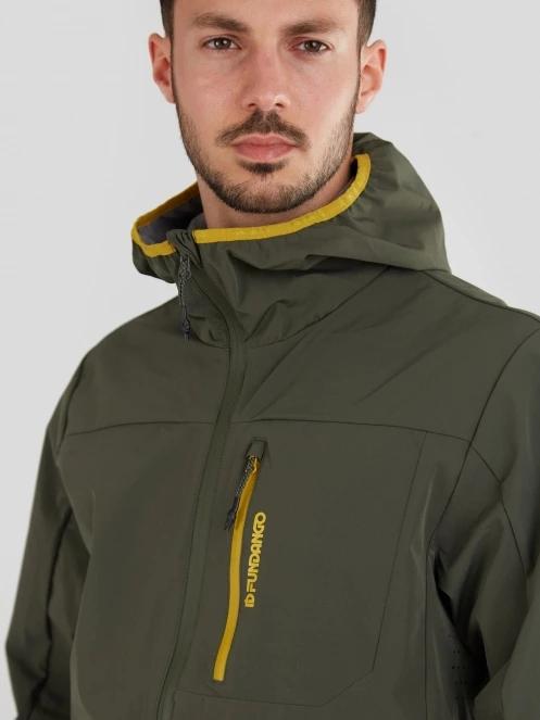 Fundango Alloy Hooded Softshell for men in green 6
