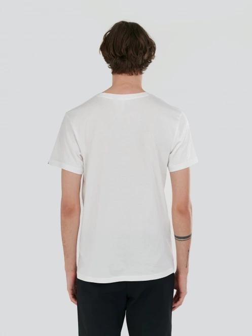 Fundango Mountain Graphic-T for men in white 3