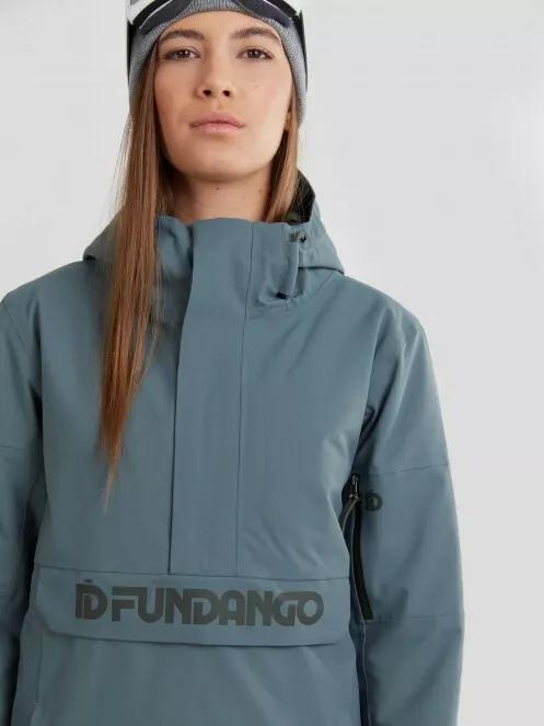 Fundango Birch Logo Anorak for women in oliv 6