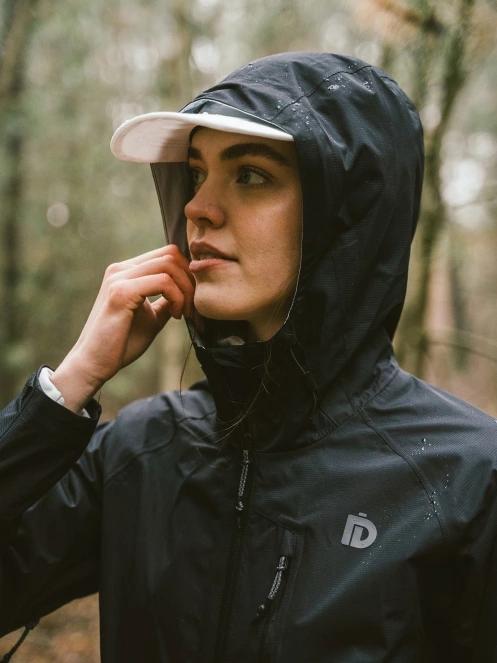 Fundango Piora Waterproof Jacket for women in black 13
